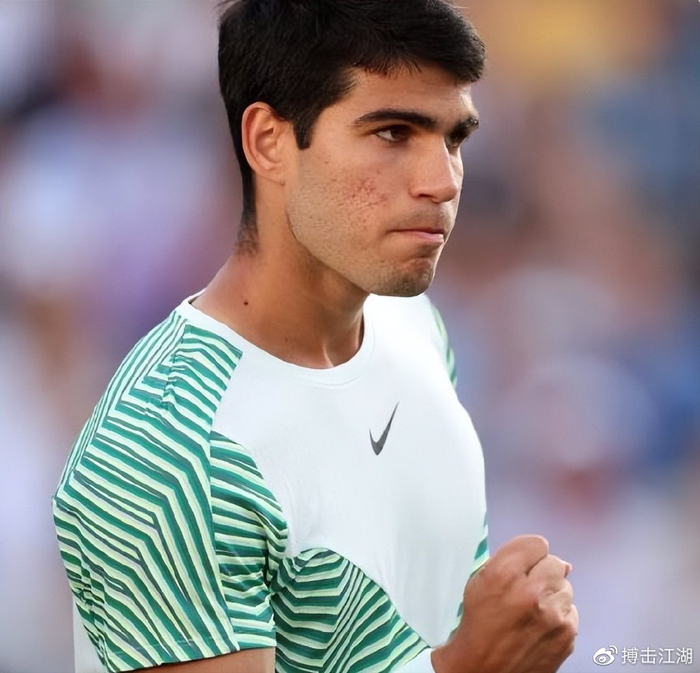 少打一人的 少打一人的