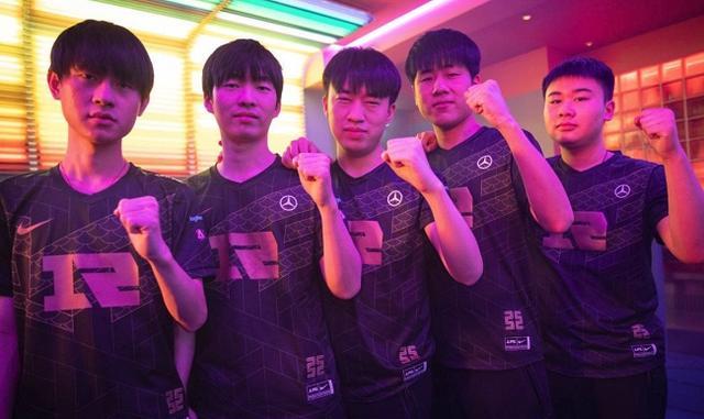 快节奏与传 快节奏与传