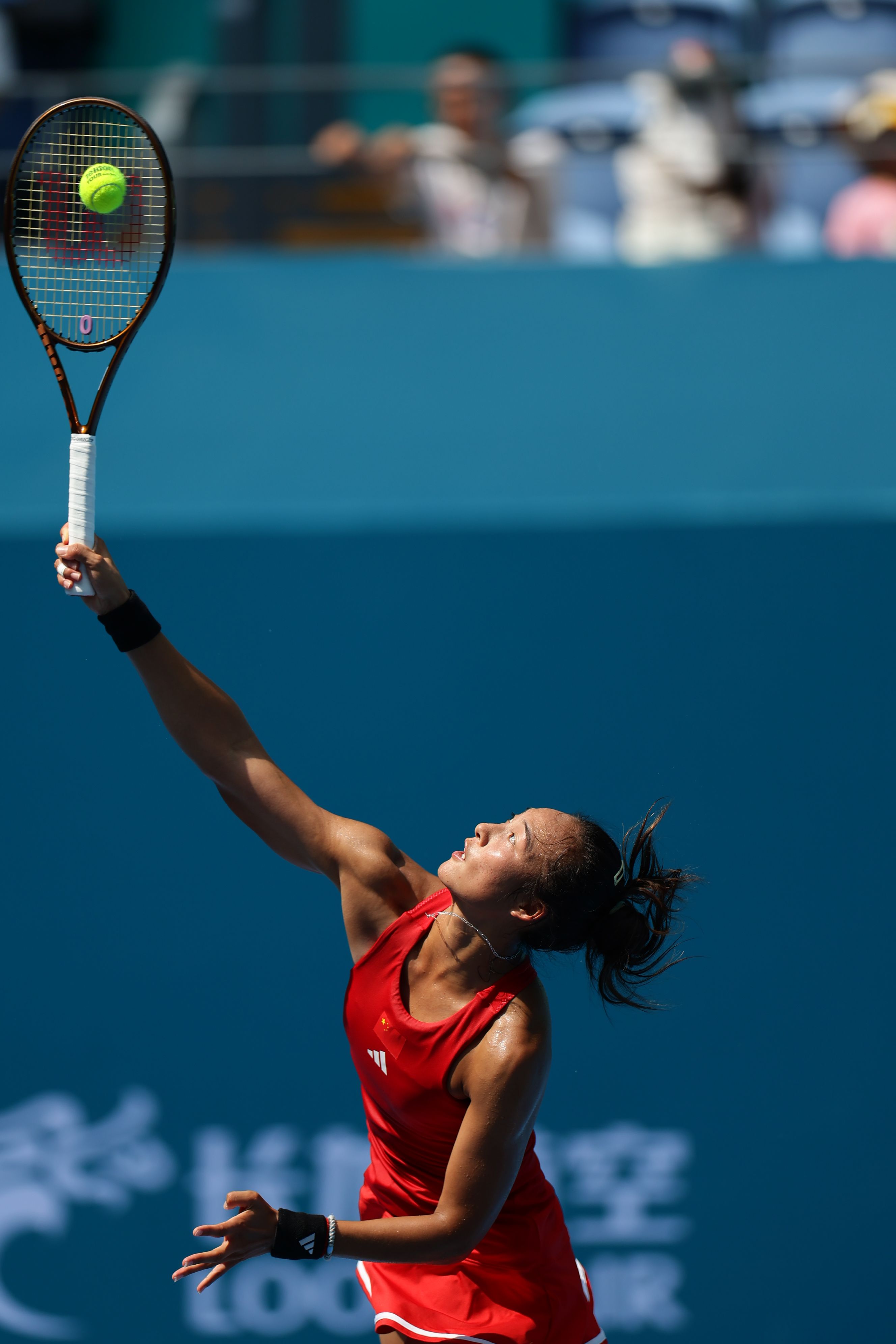 中场争夺控 中场争夺控