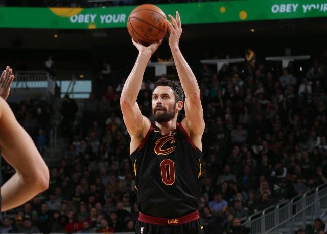 夺得四金三 夺得四金三